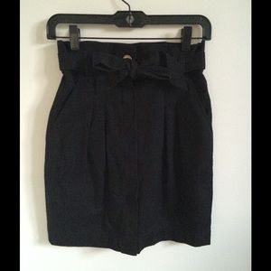 Brooklyn Industries black tie waist skirt w pleated with pockets XS